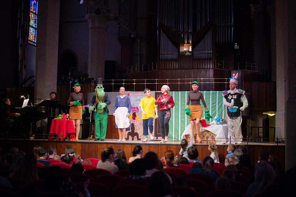 МУЗЫКАЛЬНЫЙ СПЕКТАКЛЬ «МОЙДОДЫР», 14 Февраля 2021г. — фото 130