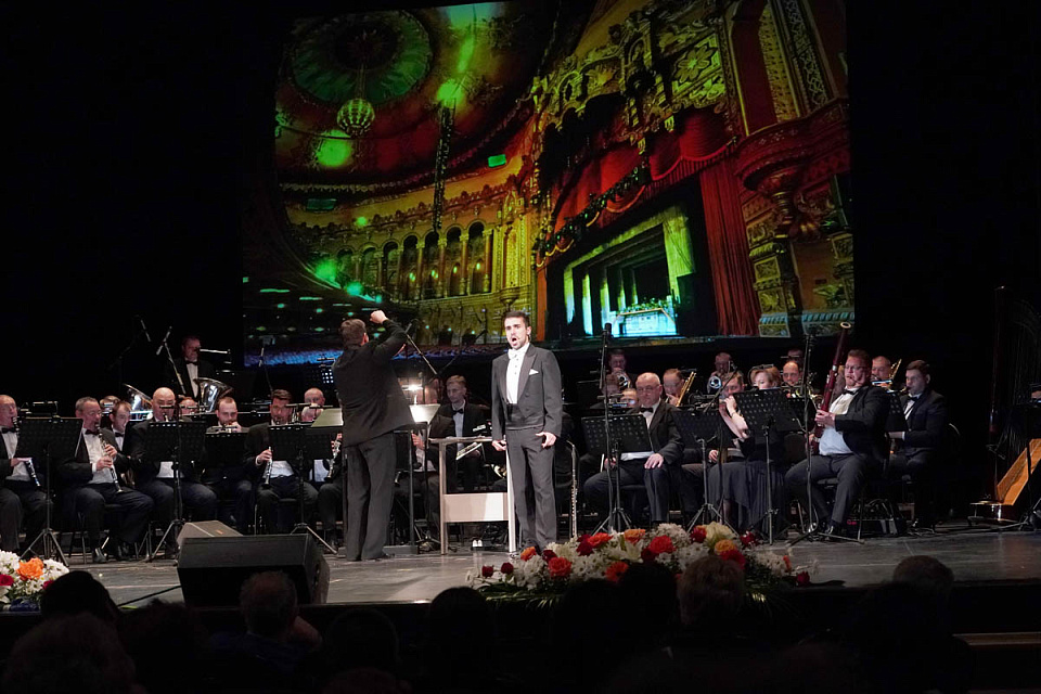 В Драмтеатре состоялся грандиозный гала-концерт «Опера, оперетта, мюзикл...», 12 Мая 2021г. — фото 54