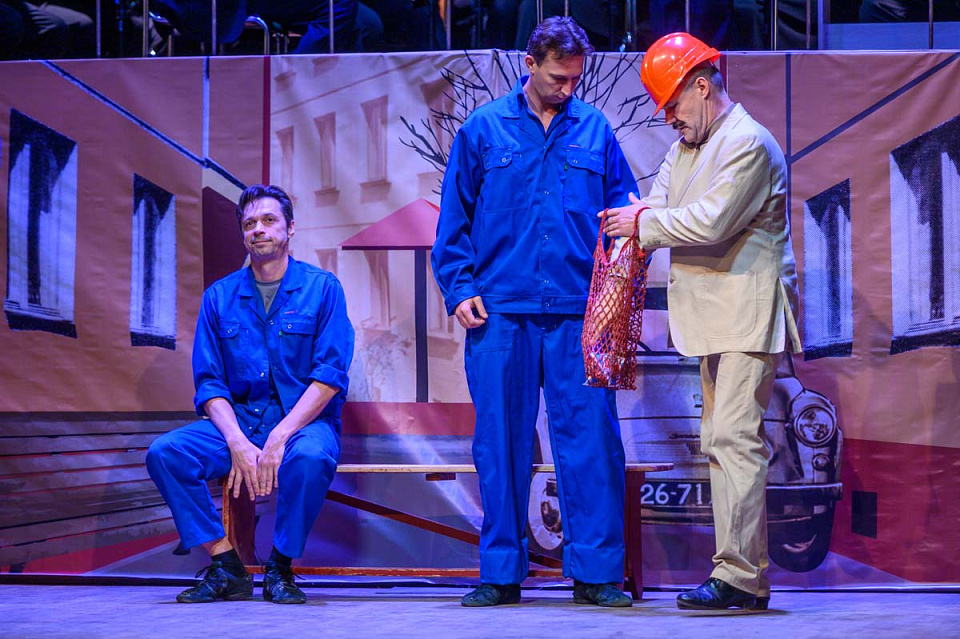 «А у нас во дворе...», мюзикл в духе 60-х, Концертный духовой оркестр и солисты филармонии,танц.группа Ансамбля песни и пляски ДКБ, 1 Января 2025г. — фото 2