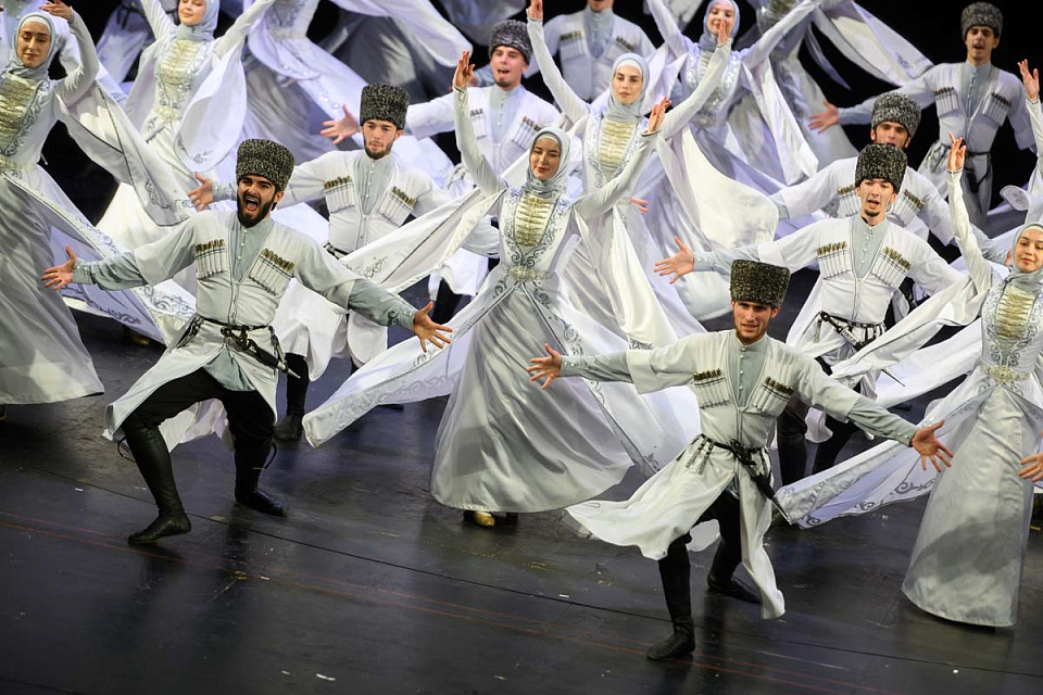 Государственный академический ансамбль танца «Вайнах», «Русская музыка на Балтике», Драмтеатр, 10 Июня 2024г. — фото 7