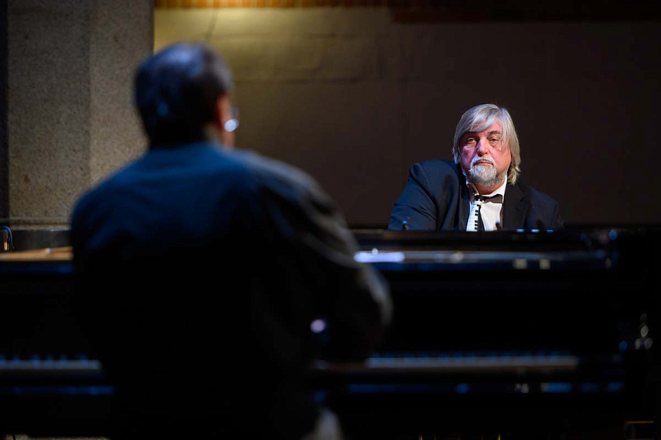 Финал Международного фестиваля «Джаз в филармонии», джазовая дуэль, Д. Крамер, В. Гроховский, 17 Ноября 2024г. — фото 12