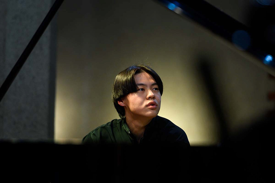 «Музыкальная сборная России». А.Папушев, М.Ли, Л.Журавский и оркестр филармонии, «Русская музыка на Балтике», 13 Апреля 2024г. — фото 13