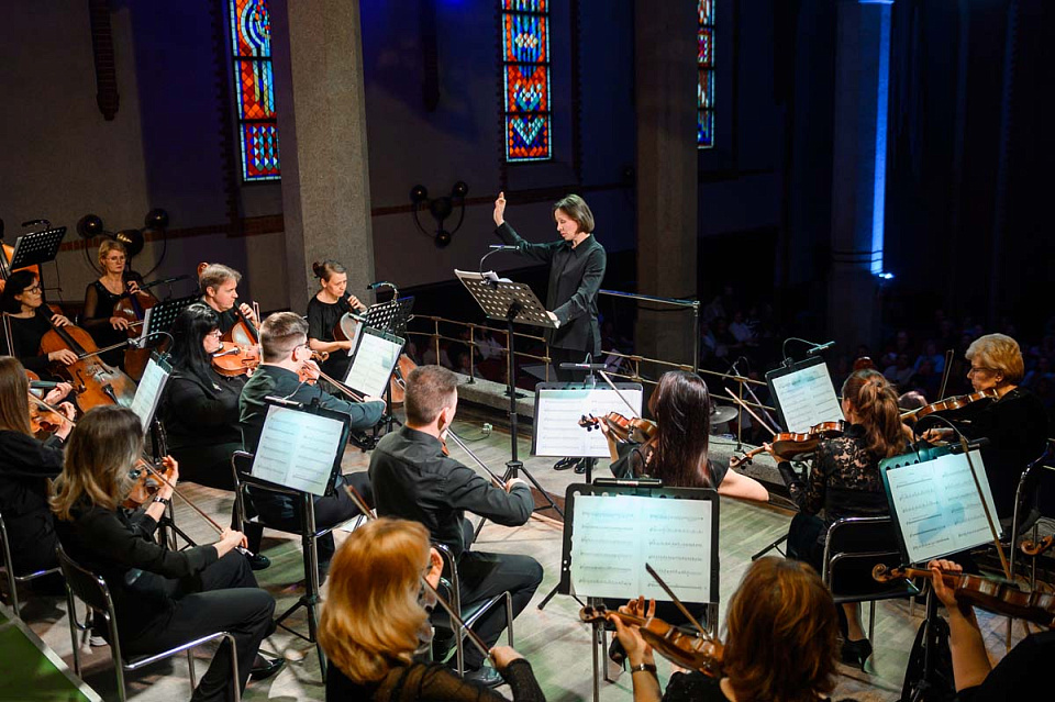 «Русская музыка в джазовых тонах», Камерный оркестр филармонии и Трио А. Маслова, 2 Мая 2025г. — фото 7