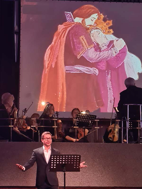 Павел Деревянко (Москва) и Камерный оркестр филармонии, «Сказки с оркестром», 22 Апреля 2023г. — фото 6