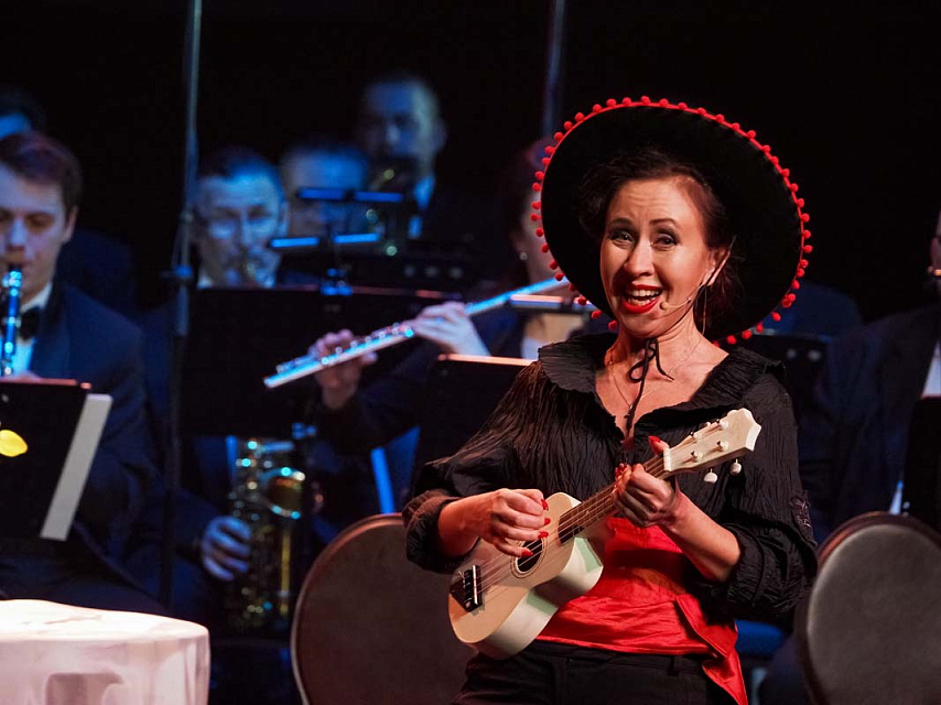 Мюзикл «Я подарю тебе Париж» (театр эстрады «Янтарь-холл», г. Светлогорск), 7 Марта 2023г. — фото 13