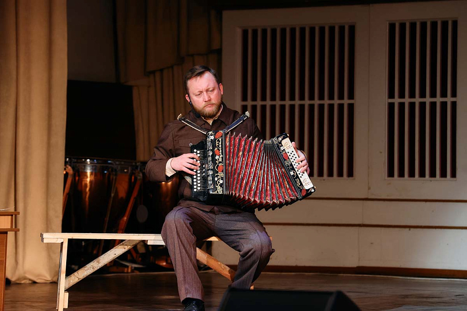 Концерт проекта "Поезд Победы" в исполнении солистов филармонии, Донецкая государственная академическая филармония, 4 Ноября 2025г. — фото 4