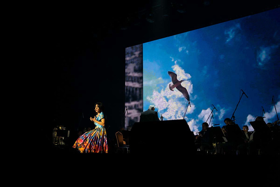 Мюзикл в духе 60-х «А у нас во дворе...» (театр эстрады «Янтарь-холл», г. Светлогорск), 26 Февраля 2023г. — фото 10