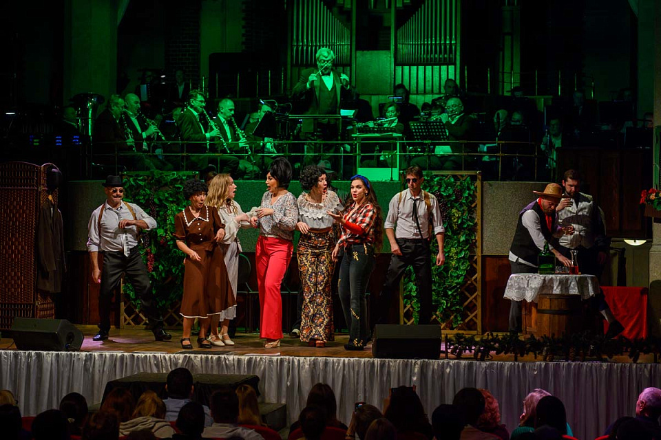 Премьера мюзикла «БРАК ПО ЗАВЕЩАНИЮ ИЛИ ОДНАЖДЫ В ИТАЛИИ» 2023/24, 28 Декабря 2023г. — фото 17