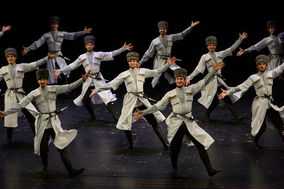 Государственный академический ансамбль танца «Вайнах», «Русская музыка на Балтике», Драмтеатр, 10 Июня 2024г. — фото 3