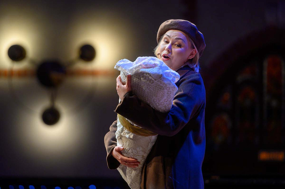 «А у нас во дворе...», мюзикл в духе 60-х, Концертный духовой оркестр и солисты филармонии,танц.группа Ансамбля песни и пляски ДКБ, 1 Января 2025г. — фото 9