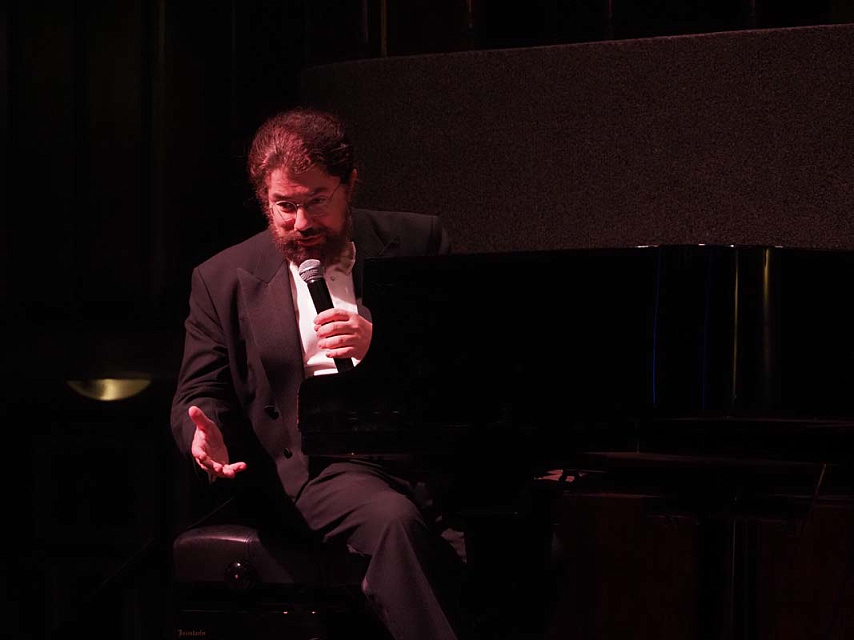 Пианист и композитор Николя Челоро (Франция), «Русская музыка на Балтике», 21 Апреля 2023г. — фото 4