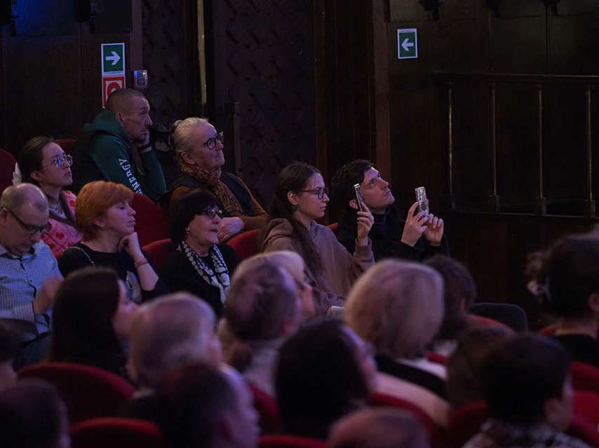 КОНЦЕРТ ФРАНЦУЗСКОГО ШАНСОНА из абонемента программы филармонии «Молодежная академия искусств», 4 Апреля 2024г. — фото 15