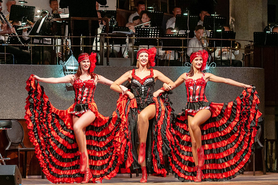 Французский шик, нотка артистизма и блестящий вокал, 16 Июля 2021г. — фото 17