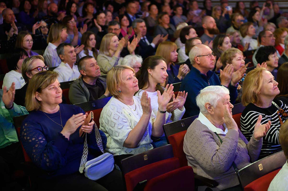 Государственный фольклорный ансамбль песни и танца «Нохчо», фестиваль «Русская музыка на Балтике», Драмтеатр, 14 Мая 2025г. — фото 24
