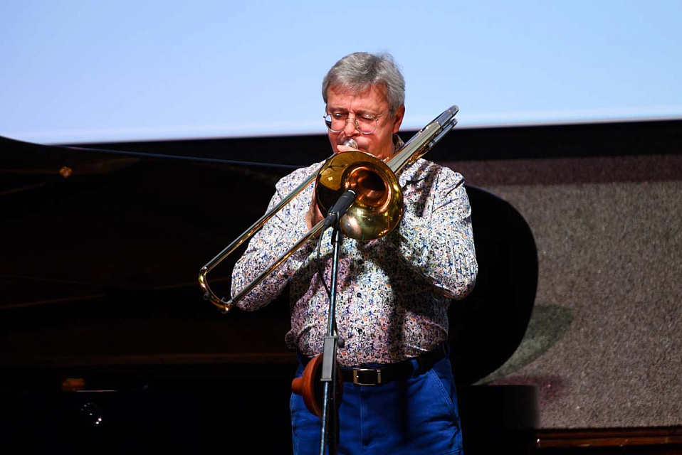 Второй концерт Международного фестиваля «Джаз в филармонии»: Трио "Столичное" Максима Пиганова, 10 Ноября 2024г. — фото 14