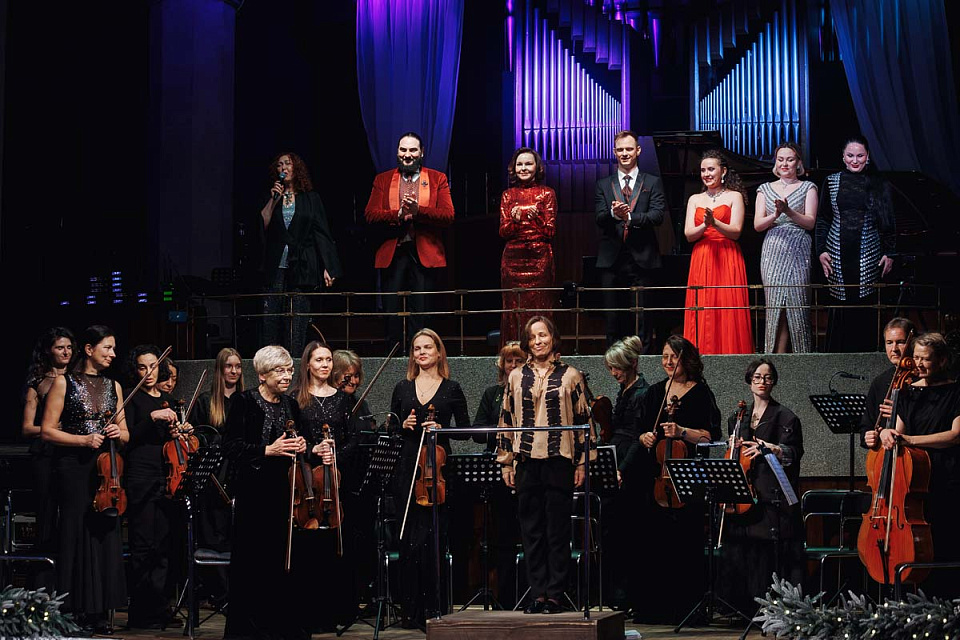 "Новый год с Камерным оркестром: от Штрауса до Цфасмана", Камерный оркестр, солисты филармонии, дирижёр Е.Толкачёва, 5 Января 2026г. — фото 14
