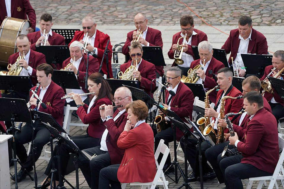 Концертный духовой оркестр принял участие в «Петровскик музыкальных ассамблеях», 12 Июля 2022г. — фото 4