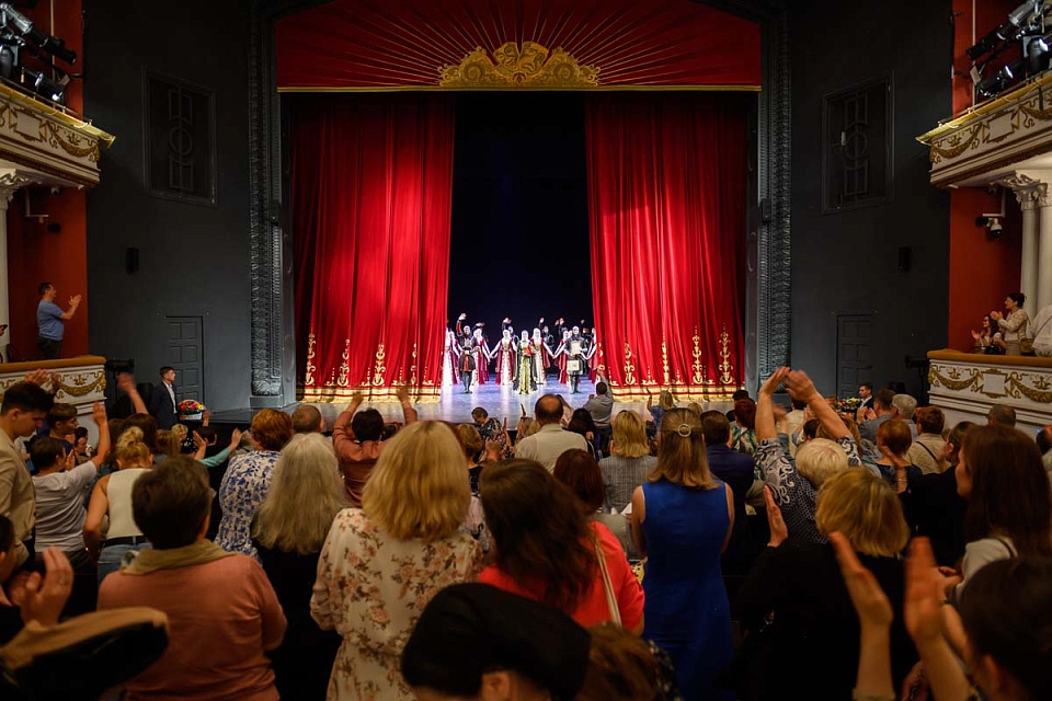 Государственный академический ансамбль танца «Вайнах», «Русская музыка на Балтике», Драмтеатр, 10 Июня 2024г. — фото 32