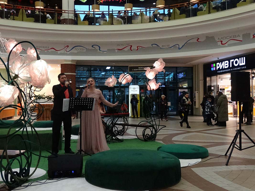 Мини-концерт солистов филармонии в ТРЦ «Европа», 14 Февраля 2024г. — фото 7