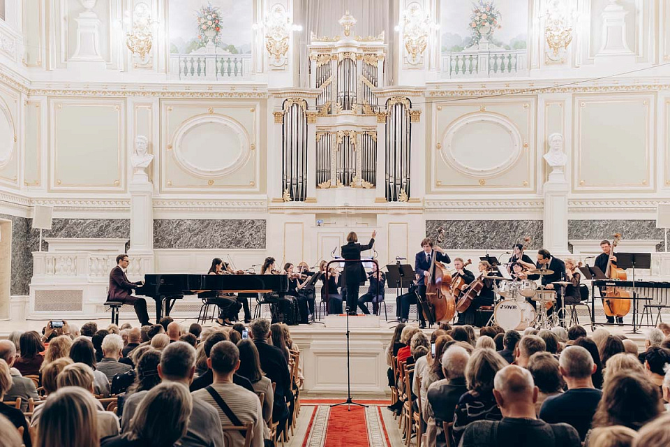 Камерный оркестр и Трио А.Маслова, дирижёр Елена Толкачёва, Государственная академическая капелла Санкт-Петербурга, 21 Октября 2025г. — фото 4