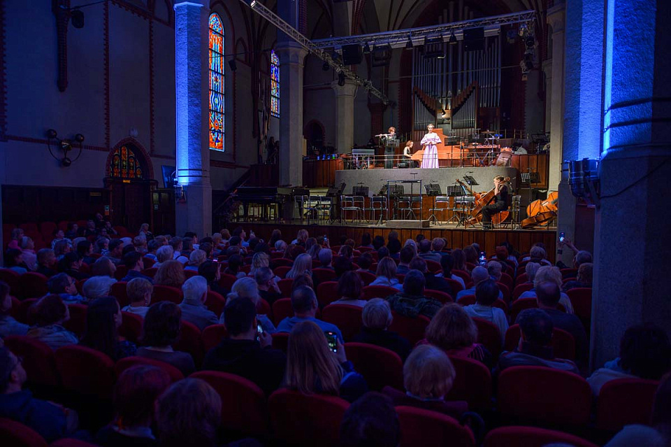 Закрытие фестиваля «Музыкальная весна», Камерный оркестр филармонии, дирижёр Юрий Демидович, солисты В.Лапина, Ф.Катилов, М.Царикова, 30 Марта 2025г. — фото 4