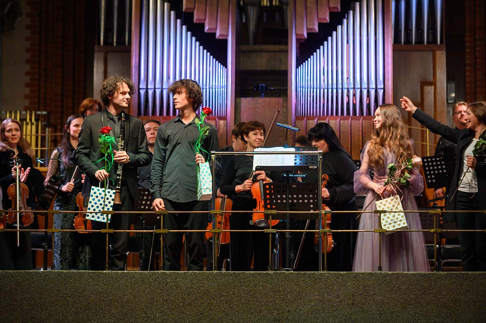 Симфонический концерт "Музыкальная сборная России": Оркестр филармонии и солисты Санкт-Петербургского Дома музыки, 23 Ноября 2024г. — фото 21