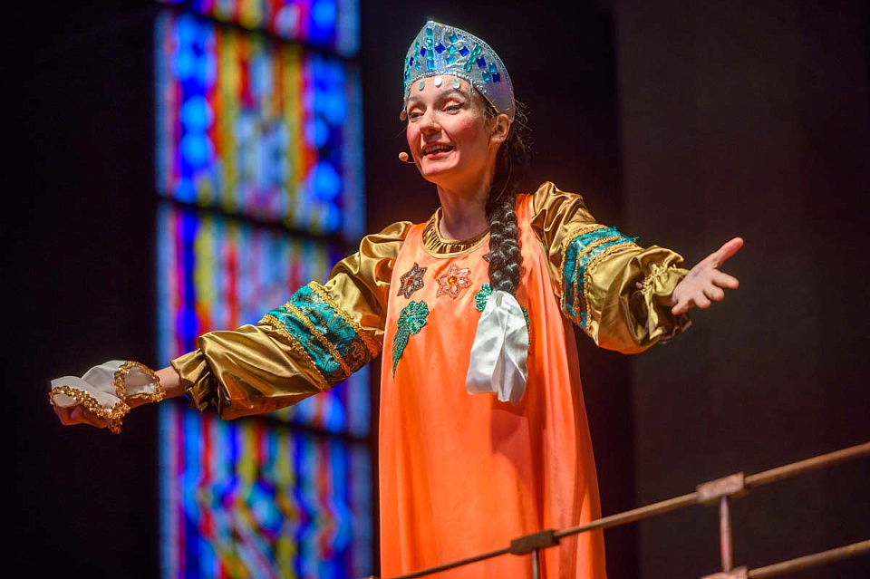 «Пароль — по щучьему велению», семейное новогоднее представление в исполнении солистов и артистов филармонии, декабрь 2024 г — янв, 25 Декабря 2024г. — фото 18