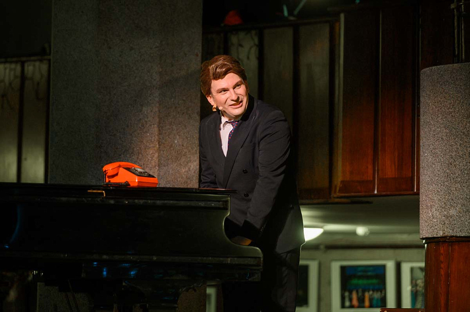 «А у нас во дворе...», мюзикл в духе 60-х, Концертный духовой оркестр и солисты филармонии,танц.группа Ансамбля песни и пляски ДКБ, 1 Января 2025г. — фото 24