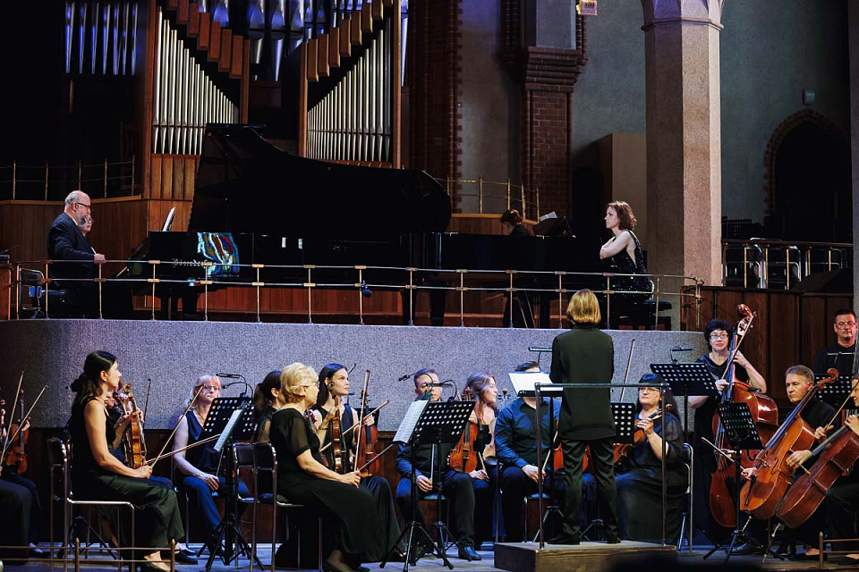 Открытие фестиваля «Бахослужение», Камерный оркестр, дирижёр — Е.Толкачёва, М.Гаврилюк, А.Гиндин, А.Ушакова, 20 Июля 2025г. — фото 19