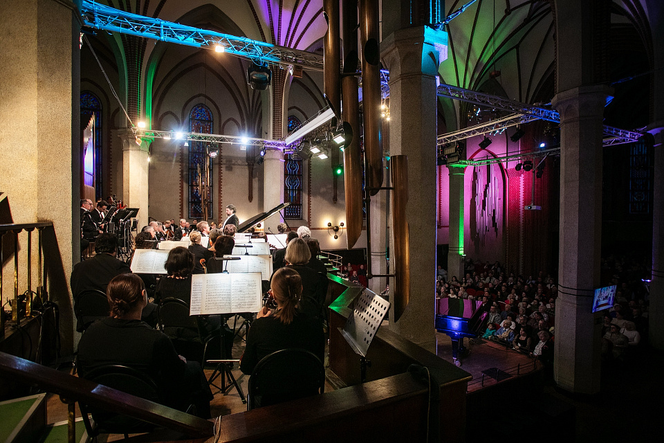 Государственный академический симфонический оркестр России им.Е.Ф. Светланова, дирижёр Д.Юровский, солист К.Емельянов, «Русская музыка на Балтике», 6 апреля 2026г. — фото 12