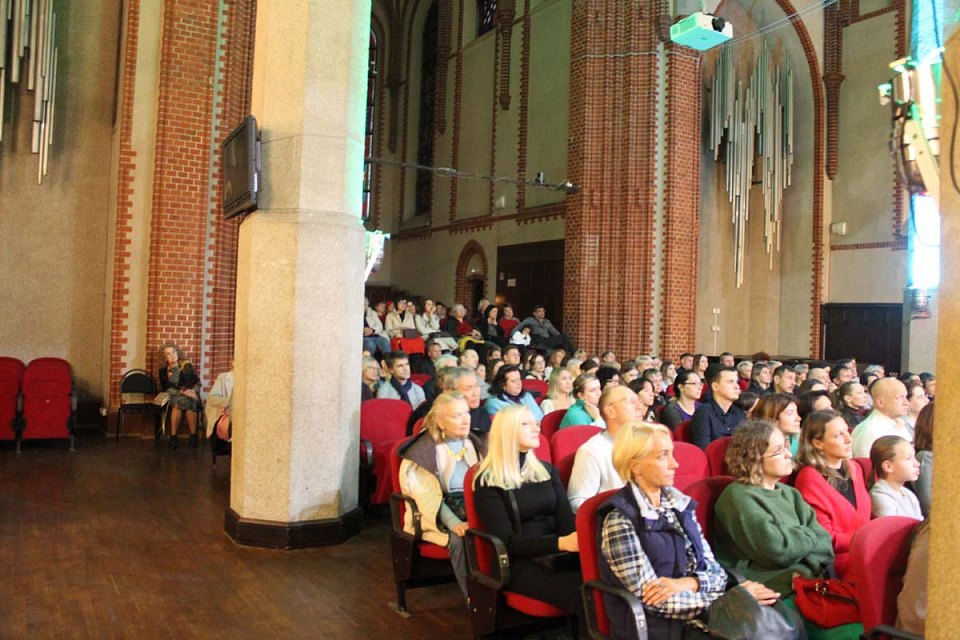 "Музыкальная сборная России", Оркестр филармонии, солисты: В. Юсупов, Ф. Романов, А. Кришчян, 7 Октября 2023г. — фото 6