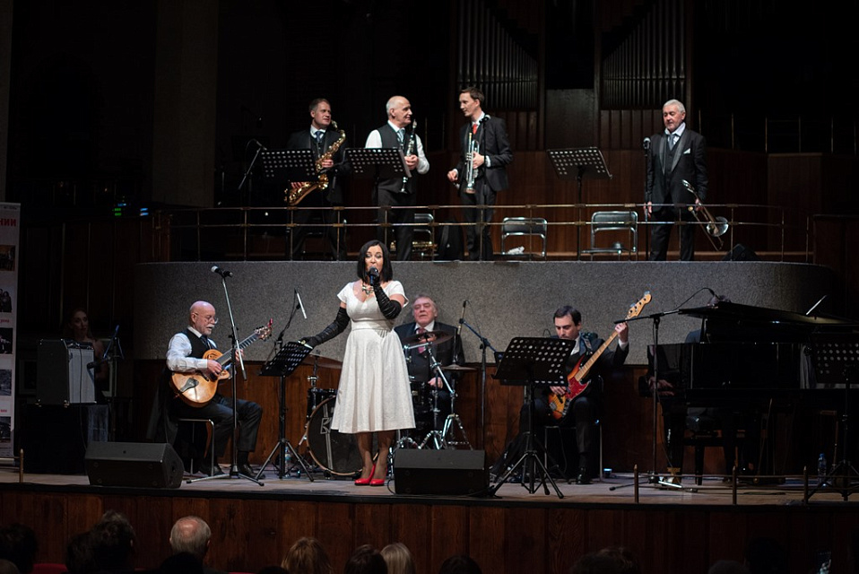 XIX Международный фестиваль "Джаз в филармонии". Ансамбль "Уральский диксиленд" (Челябинск), 11 Ноября 2022г. — фото 21