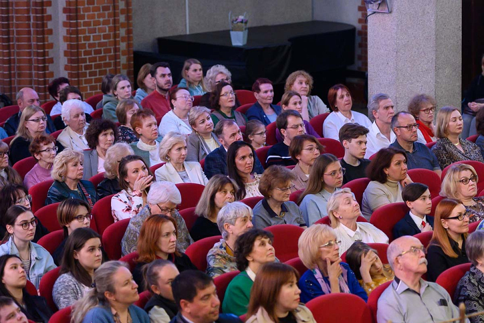 Рахманинов в 4 руки: А.Ушакова и А.Гиндин, «Русская музыка на Балтике», 13 Мая 2023г. — фото 3