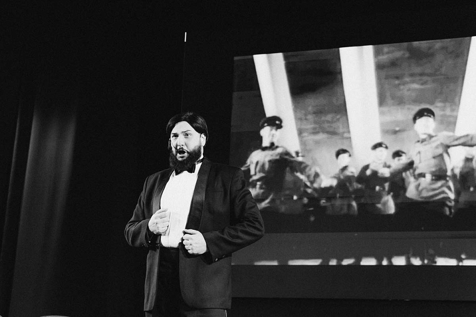 Концерт проекта "Поезд Победы" в исполнении солистов филармонии, Большой зал Екатерининского собрания, Санкт-Петербург, 18 Ноября 2025г. — фото 7