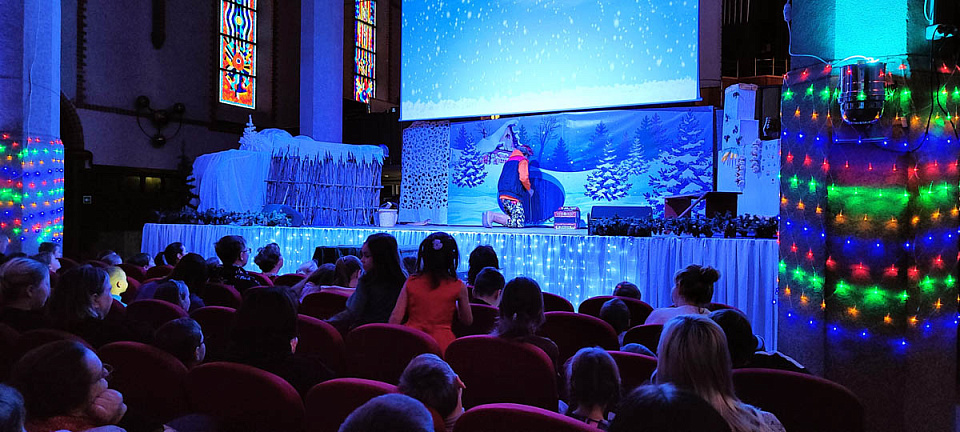 НОВОГОДНЕЕ БЛАГОТВОРИТЕЛЬНОЕ ПРЕДСТАВЛЕНИЕ ДЛЯ ДЕТЕЙ «ПАРОЛЬ — ПО ЩУЧЬЕМУ ВЕЛЕНИЮ», 8 Января 2023г. — фото 5