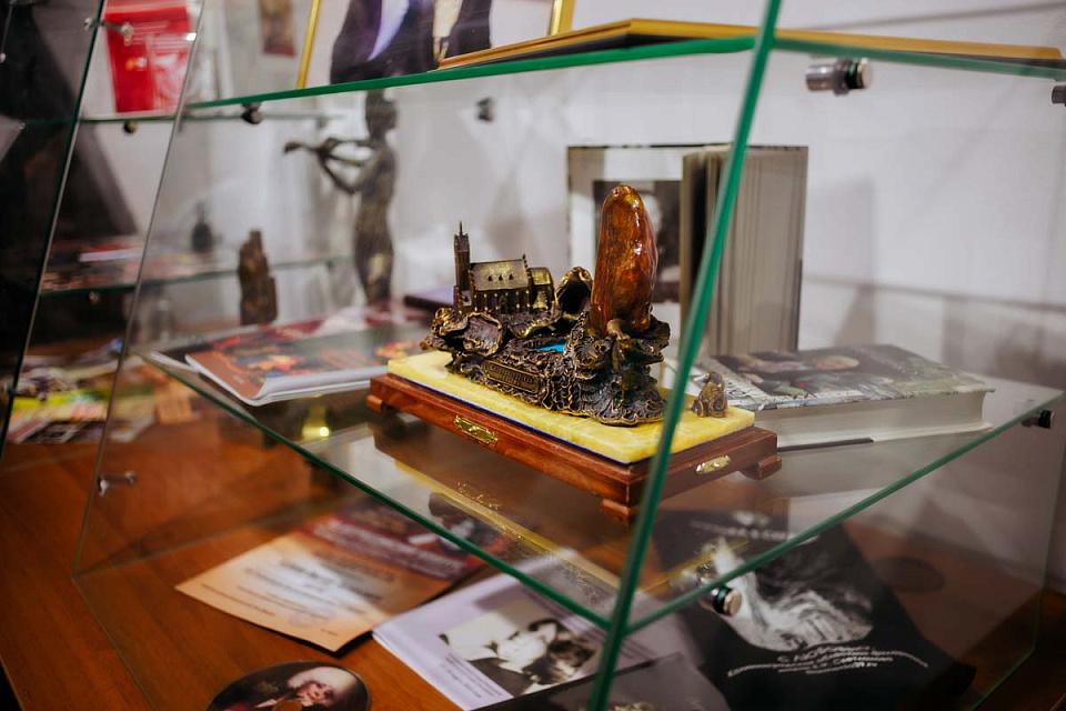 Открытие выставки в малом зале и концерт "Аве Мария" в честь 45-летия Концертного зала филармонии, 22 Августа 2025г. — фото 7