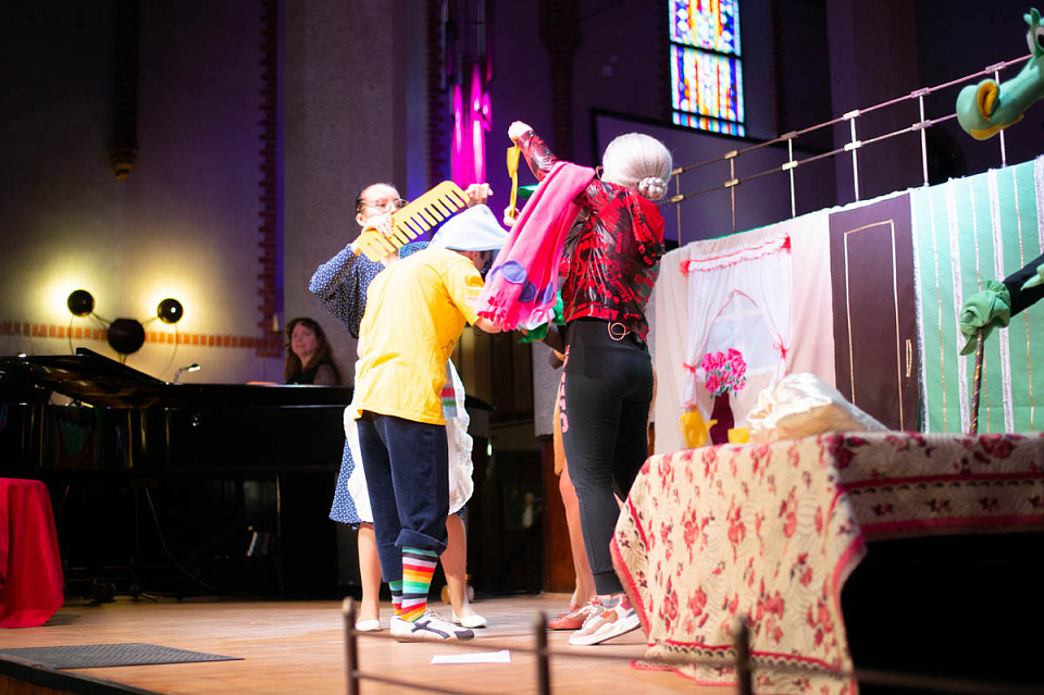 МУЗЫКАЛЬНЫЙ СПЕКТАКЛЬ «МОЙДОДЫР», 14 Февраля 2021г. — фото 110