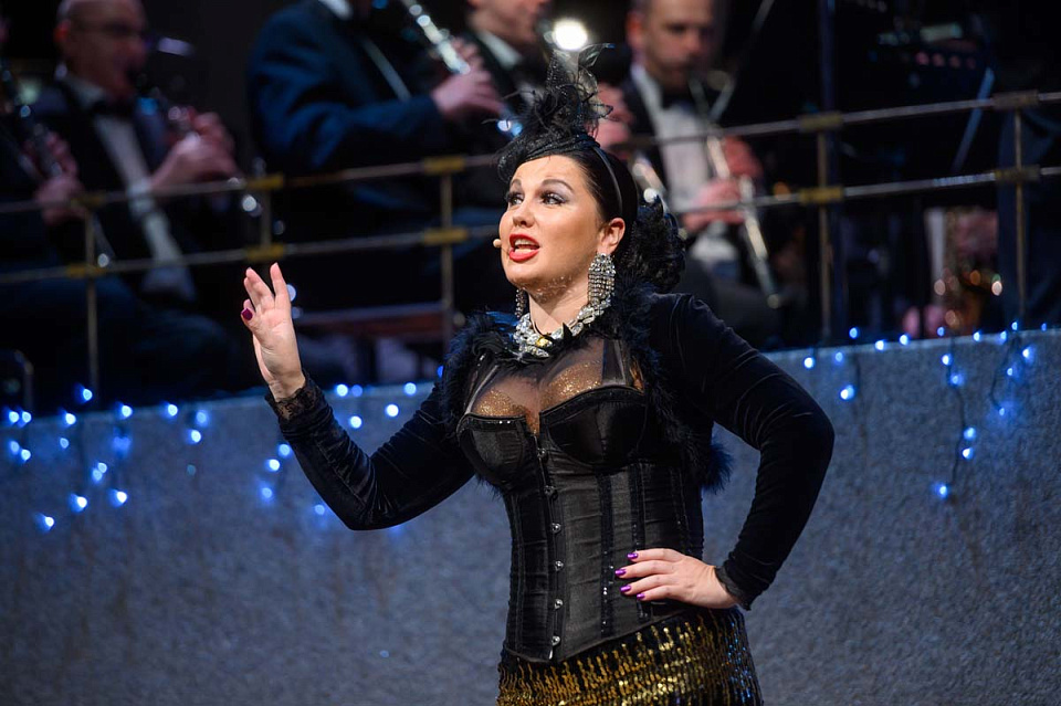 «Новогодний бал у Имре Кальмана», ПРЕМЬЕРА! Концертный духовой оркестр и солисты филармонии, 27 Декабря 2024г. — фото 23