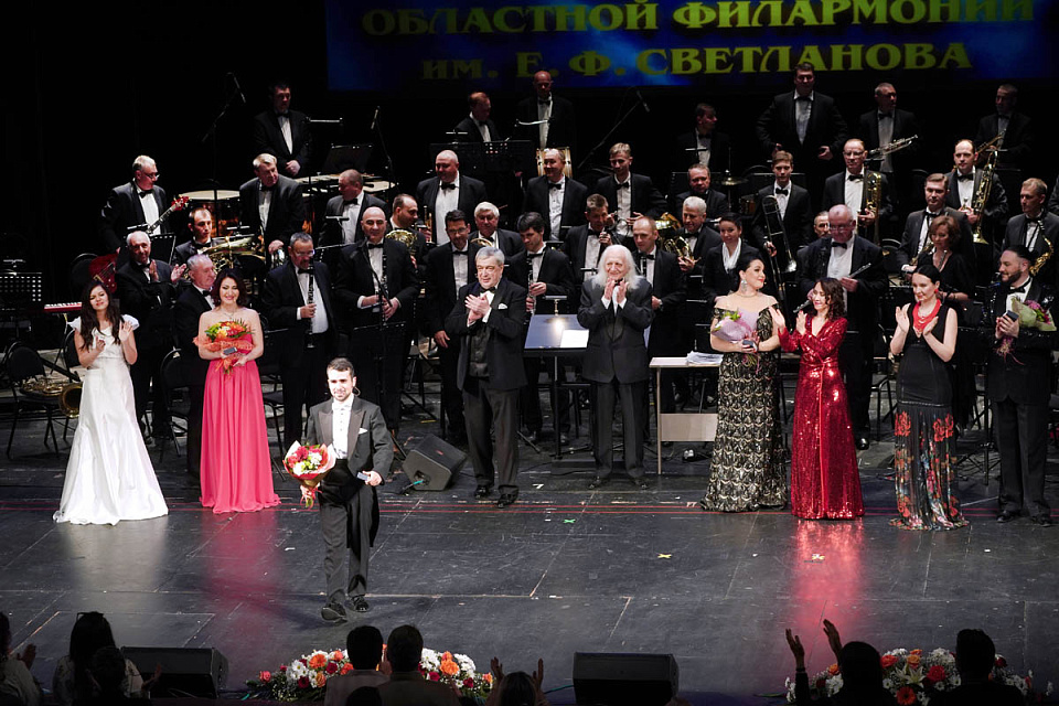 В Драмтеатре состоялся грандиозный гала-концерт «Опера, оперетта, мюзикл...», 12 Мая 2021г. — фото 169