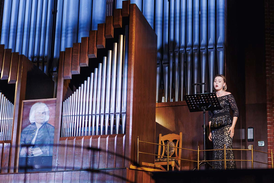 «Приношение Баху». Орган и вокал, Международный музыкальный фестиваль «Бахослужение», 28 Июля 2025г. — фото 17