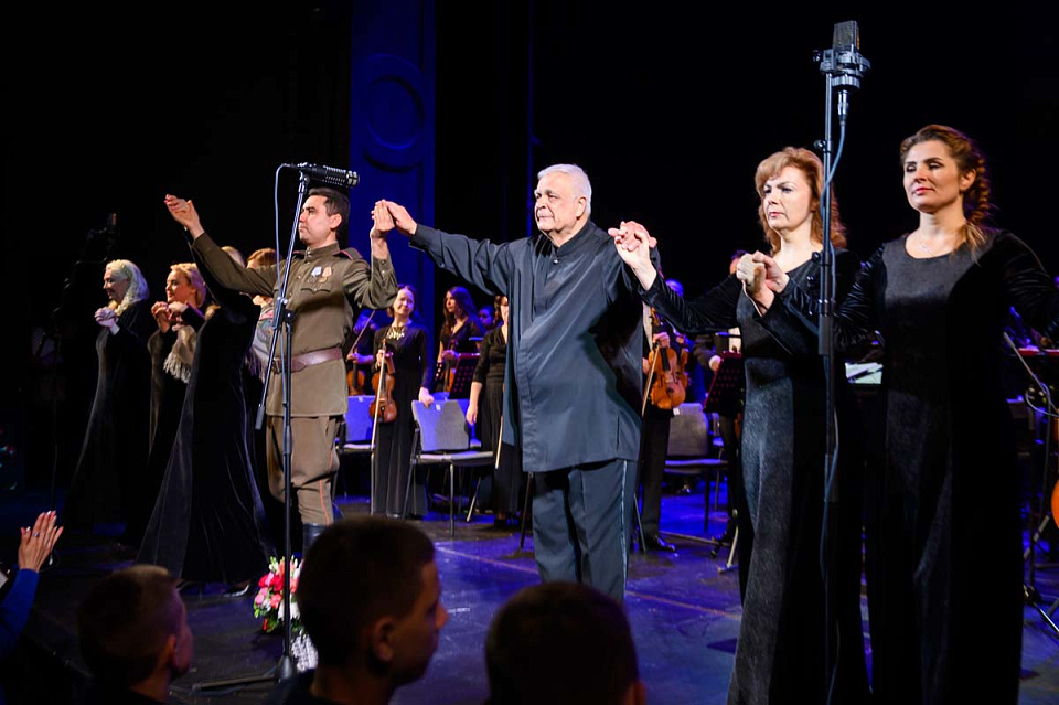 Концертно-сценическая версия оперы о Великой Отечественной войне «Зори здесь тихие» в исполнении Госкапеллы России, 28 Апреля 2025г. — фото 31