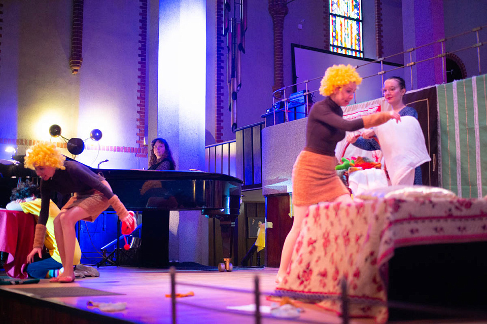 МУЗЫКАЛЬНЫЙ СПЕКТАКЛЬ «МОЙДОДЫР», 14 Февраля 2021г. — фото 54