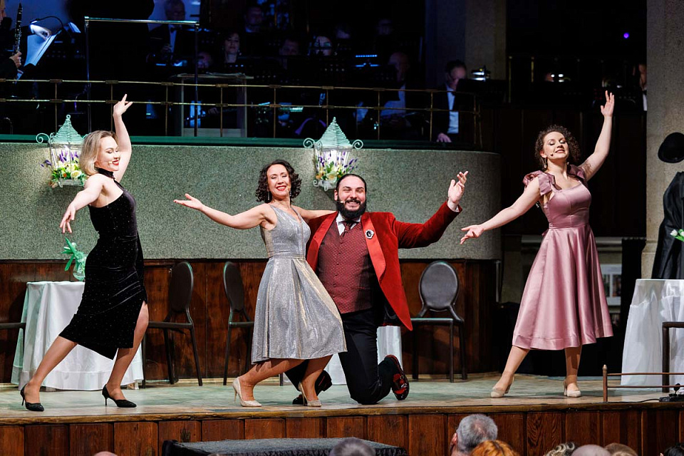 Мюзикл «Я подарю тебе Париж!», Концертный духовой оркестр и солисты филармонии, 8 Марта 2026г. — фото 20