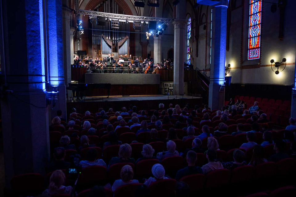 «Музыкальная сборная России», Камерный оркестр филармонии, солисты Санкт-Петербургского Дома музыки, 19 Апреля 2025г. — фото 6