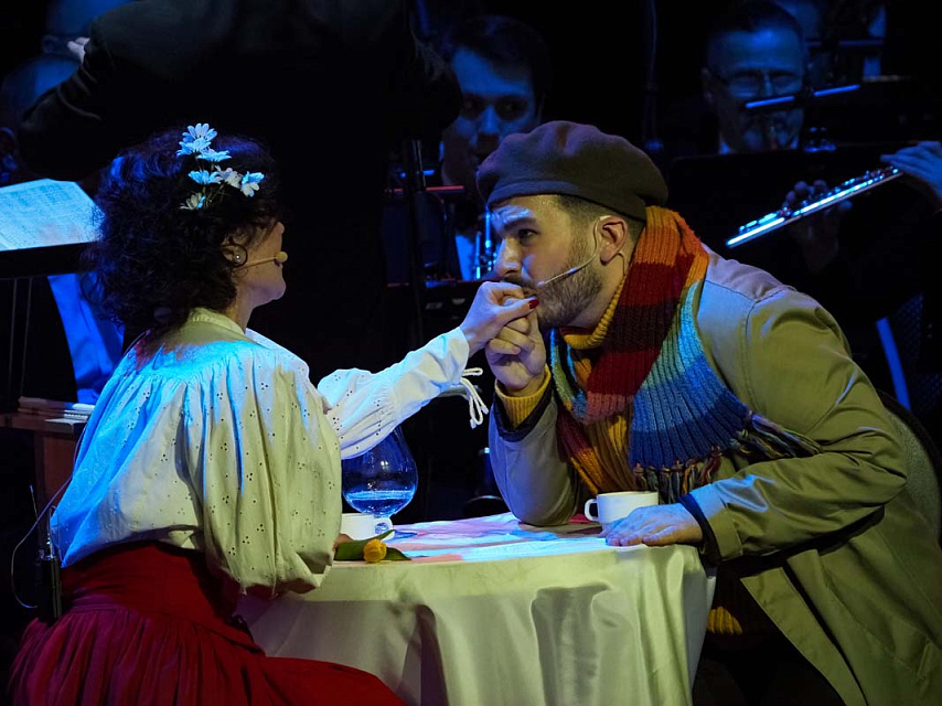 Мюзикл «Я подарю тебе Париж» (театр эстрады «Янтарь-холл», г. Светлогорск), 7 Марта 2023г. — фото 15