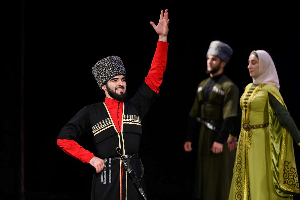 Государственный академический ансамбль танца «Вайнах», «Русская музыка на Балтике», Драмтеатр, 10 Июня 2024г. — фото 17