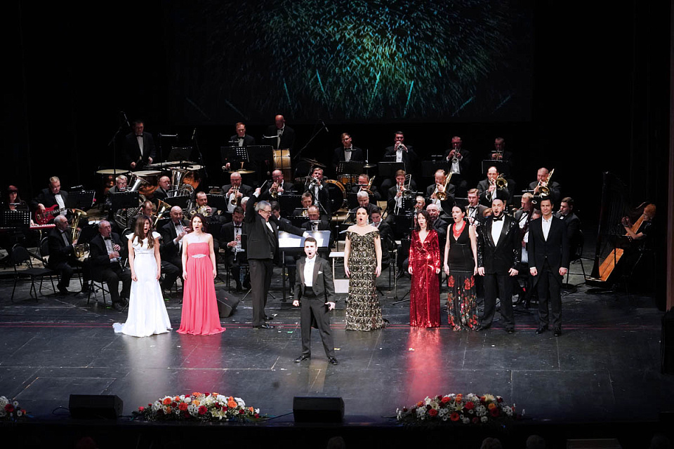 В Драмтеатре состоялся грандиозный гала-концерт «Опера, оперетта, мюзикл...», 12 Мая 2021г. — фото 165