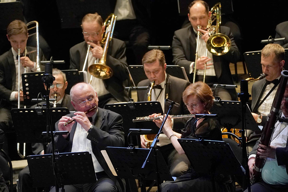 В Драмтеатре состоялся грандиозный гала-концерт «Опера, оперетта, мюзикл...», 12 Мая 2021г. — фото 109