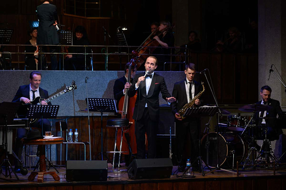 "Джаз в филармонии": "Я БУДУ ПЕТЬ ТЕБЕ КАК ФРЭНК", 12 Ноября 2023г. — фото 5