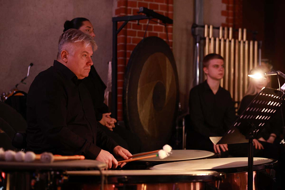 Выступление Камерного оркестра филармонии и учащихся и преподавателей ЦМШ-АИИ из Москвы и Калининграда, 28 Сентября 2025г. — фото 5